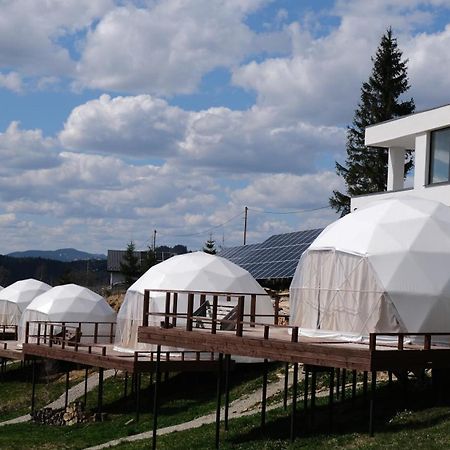 Глемпінг Де Вайб Hotel Vorohta Kültér fotó