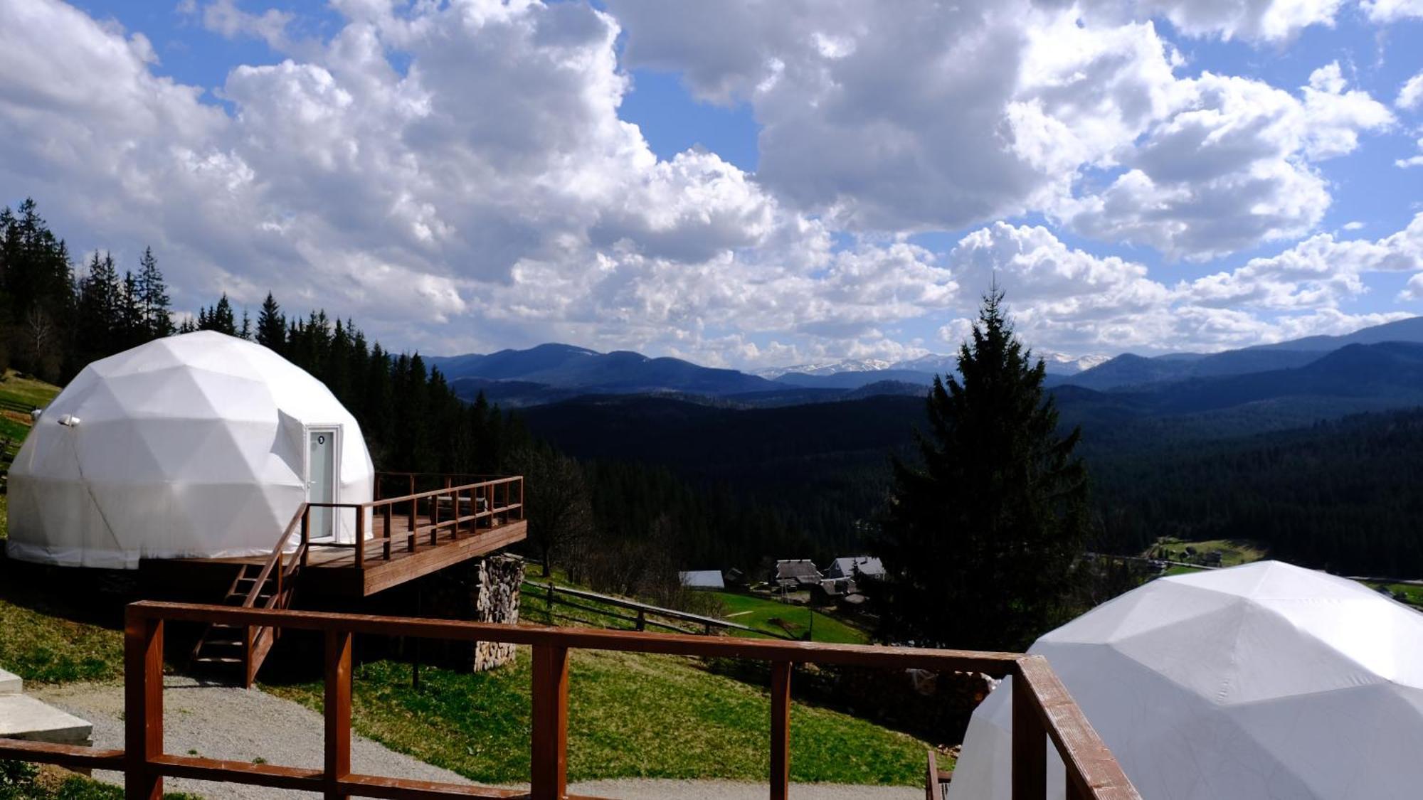 Глемпінг Де Вайб Hotel Vorohta Kültér fotó