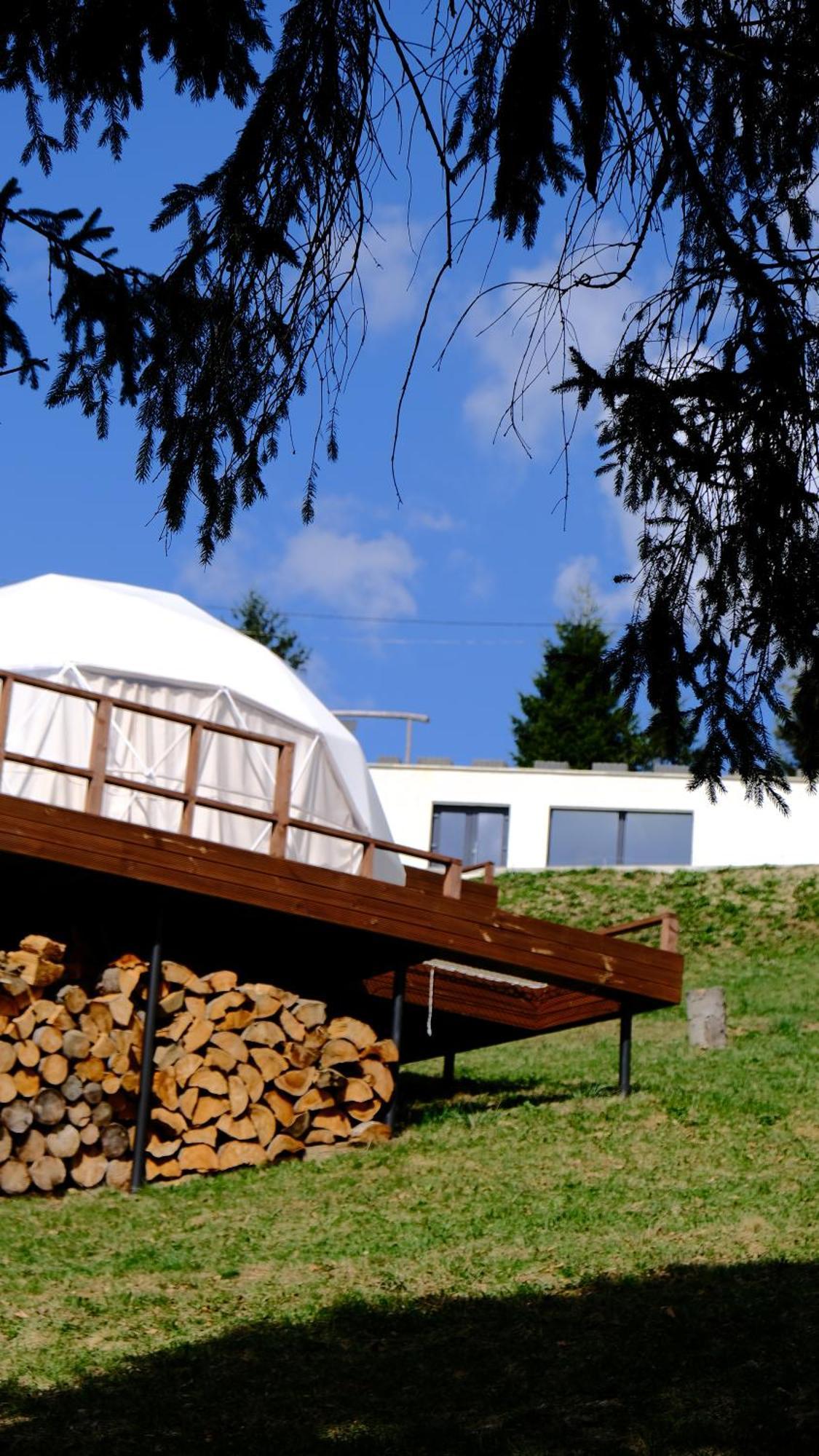 Глемпінг Де Вайб Hotel Vorohta Kültér fotó